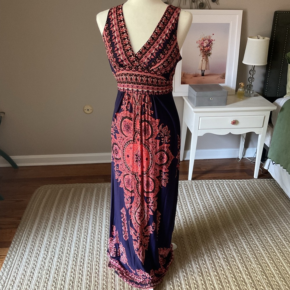 Elegant Navy and Pink Maxi Dress